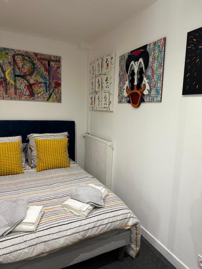 Pop Appart Appartement Artiste Configure En Galerie Dart A 200 M Du Centre Ville Avec Parking Prive Et Securise Gratuit Dans Copropriete Aviñón Exterior foto