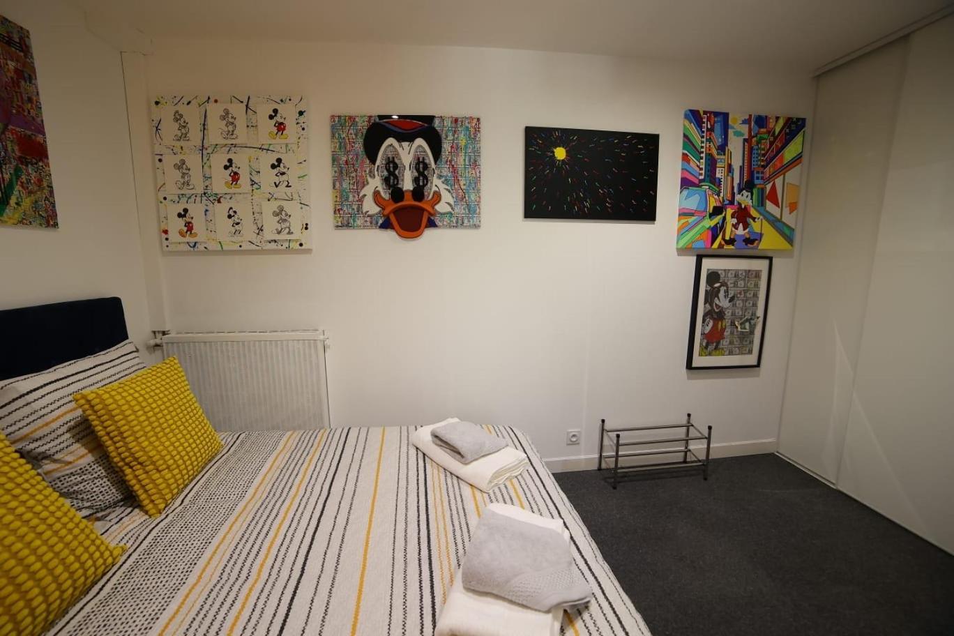 Pop Appart Appartement Artiste Configure En Galerie Dart A 200 M Du Centre Ville Avec Parking Prive Et Securise Gratuit Dans Copropriete Aviñón Exterior foto