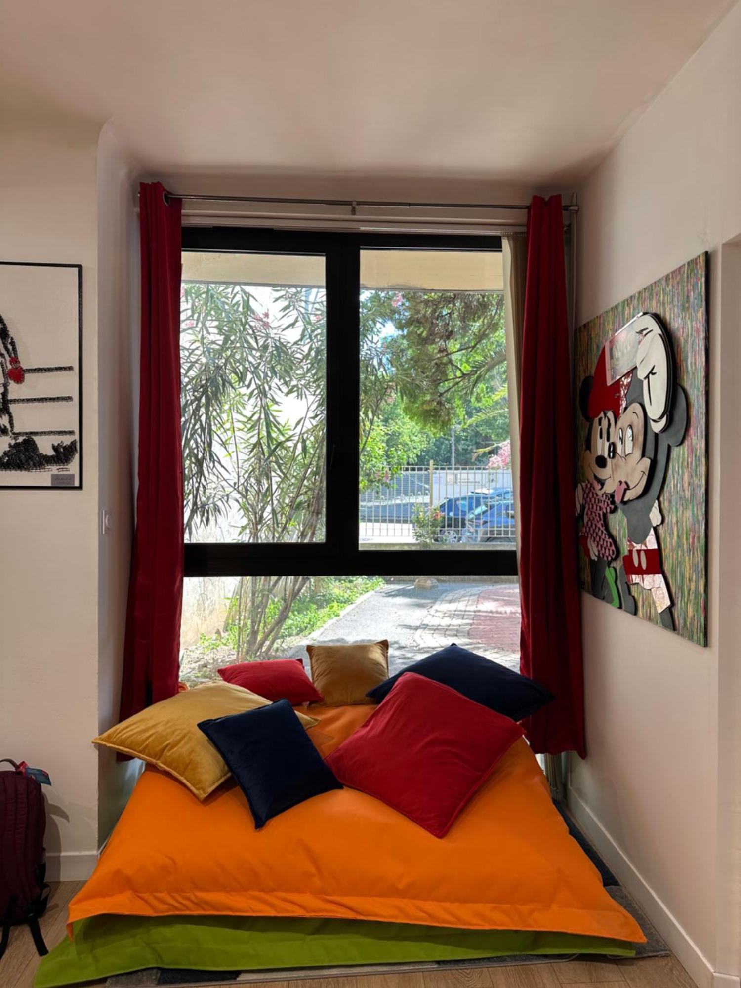 Pop Appart Appartement Artiste Configure En Galerie Dart A 200 M Du Centre Ville Avec Parking Prive Et Securise Gratuit Dans Copropriete Aviñón Exterior foto